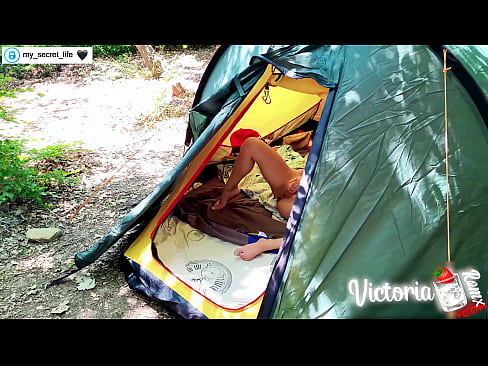 ❤️ Filmat a la càmera. Masturba apassionada de l'estrany en una tenda de campanya ❤❌ Vídeo porno al porno ca.valeshop.top ❤